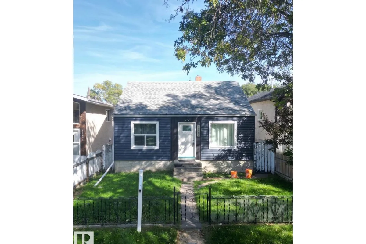 11429 89 ST NW exterior