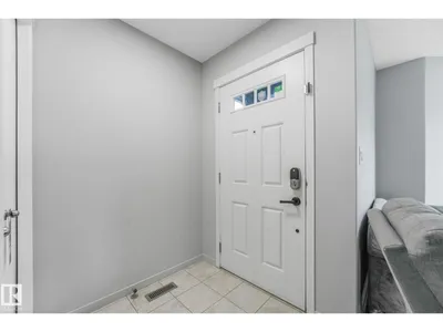 17724 58 ST NW photo 9