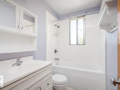 11730 125 ST NW photo 5