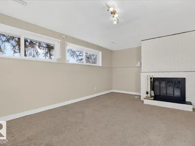 16206 79A AV NW photo 40