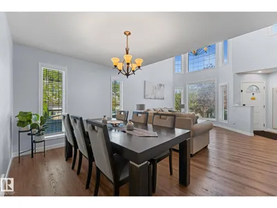 4532 210 ST NW photo 11