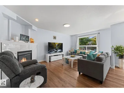 4532 210 ST NW photo 12
