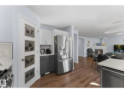 4532 210 ST NW photo 21