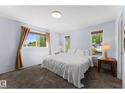 4532 210 ST NW photo 27