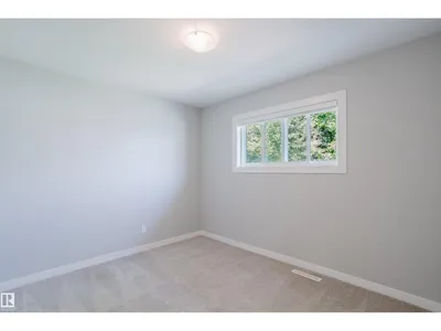 4708 106 AV NW photo 18