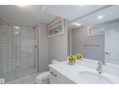 4708 106 AV NW photo 33