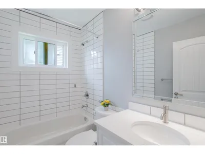 4708 106 AV NW photo 22