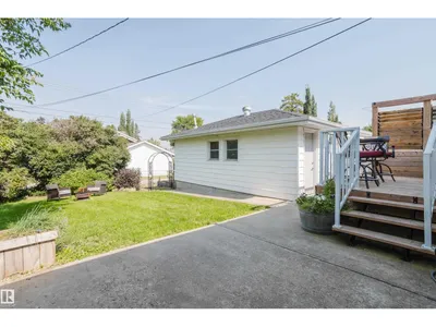 4708 106 AV NW photo 38
