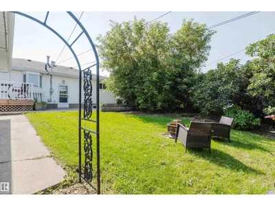 4708 106 AV NW photo 46