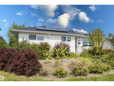 4708 106 AV NW photo 56