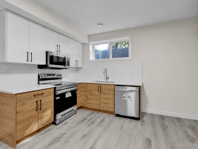 11730-32 90 St NW photo 7