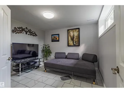 7408 180 Street NW photo 28