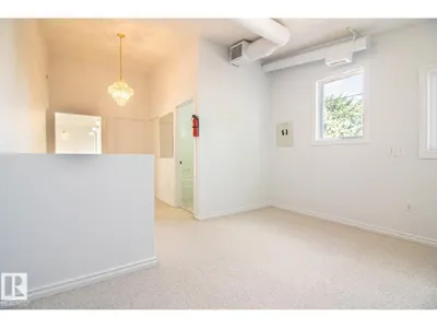 6804 102A AV NW photo 18