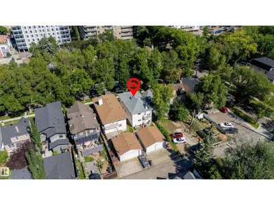 11111 81 AV NW photo 44