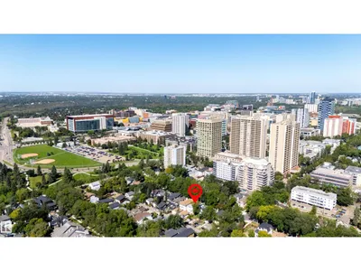 11111 81 AV NW photo 45