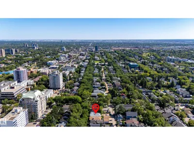 11111 81 AV NW photo 46