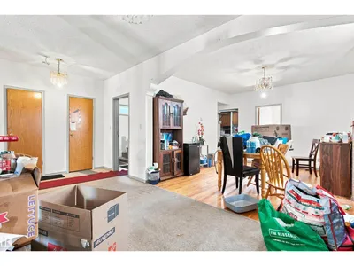 11111 81 AV NW photo 52