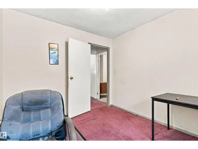 11111 81 AV NW photo 57