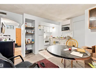 11111 81 AV NW photo 69