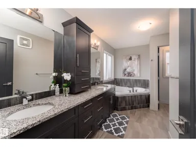 7038 172A AV NW photo 22