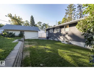 21 SHERIDAN DR photo 64