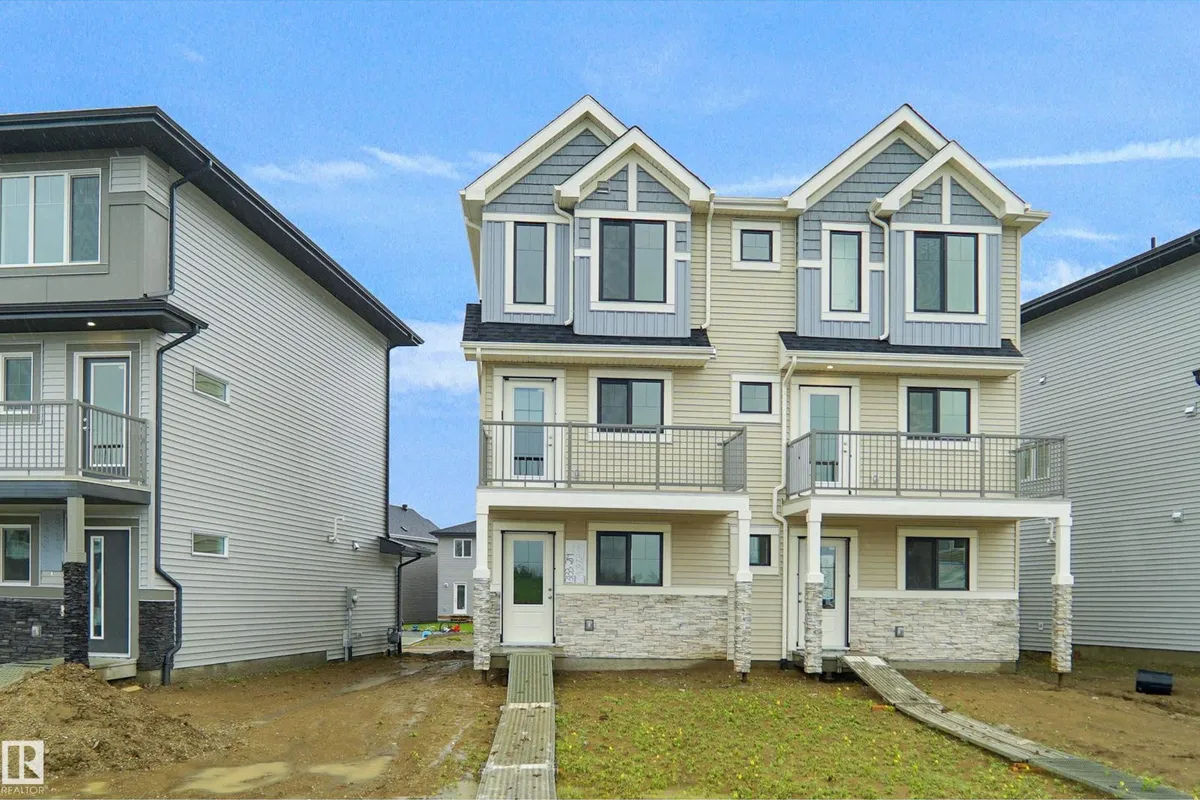 13133 214 ST NW exterior