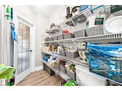 1239 24 AV NW photo 11