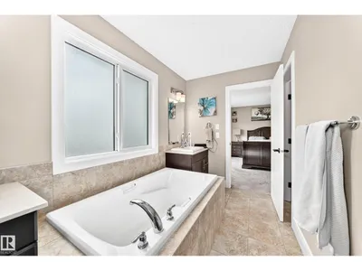 1239 24 AV NW photo 34