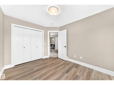 1239 24 AV NW photo 38