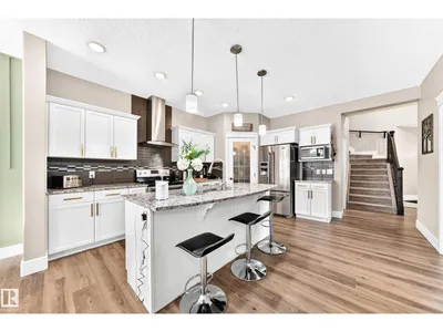 1239 24 AV NW photo 5