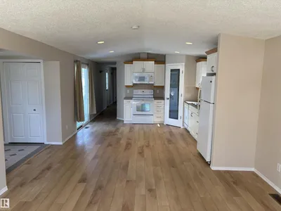 56 Rim RD NW photo 8