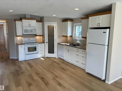 56 Rim RD NW photo 9