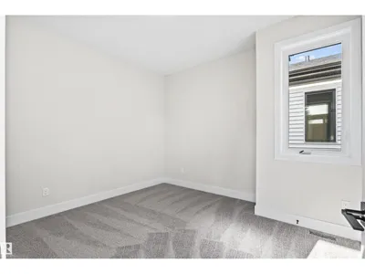 5606 105 AV NW photo 29