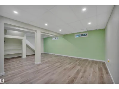 8615 66 AV NW photo 29