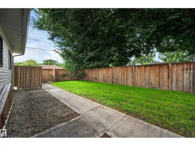 8615 66 AV NW photo 44