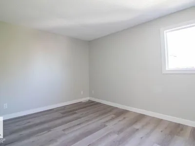 3129 139 AV NW photo 19