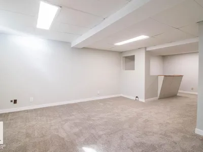 3129 139 AV NW photo 32