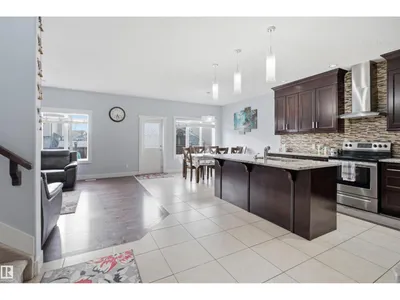 6014 60 ST photo 13