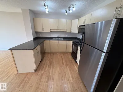 1867 119 ST SW photo 13