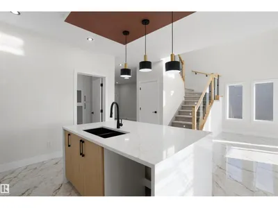 220 21 ST SW photo 16