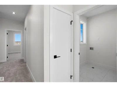 220 21 ST SW photo 36