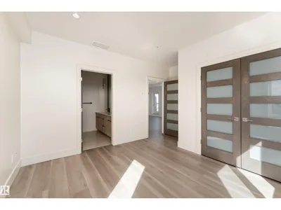 #401 1350 WINDERMERE WY SW photo 36