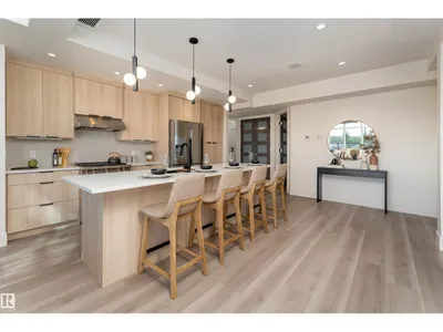 #401 1350 WINDERMERE WY SW photo 4
