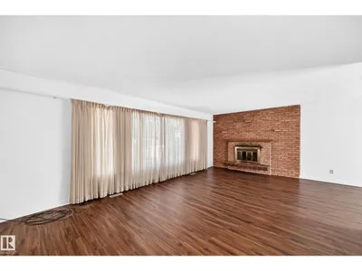 4008 124 ST NW photo 18