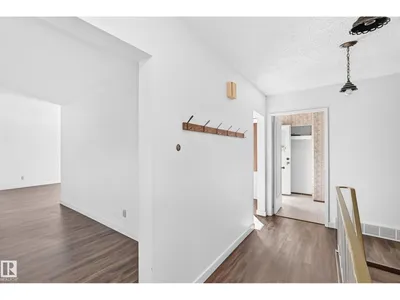 4008 124 ST NW photo 25