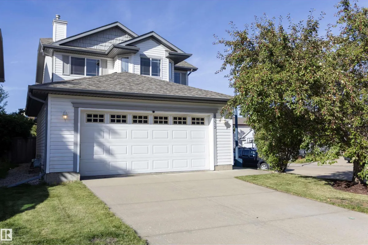 3575 MCLEAN CR SW exterior