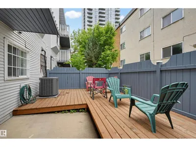 11107 98 AV NW photo 38