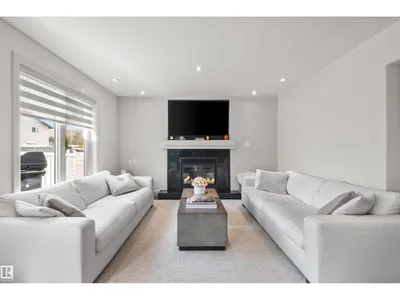 10656 181 AV NW photo 17