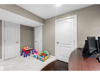 10656 181 AV NW photo 53