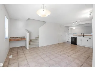 #84 8304 11 AV SW photo 17